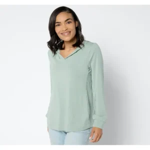Fashion<AnyBody Cozy Knit Long Sleeve Hooded Knit Top with Pockets - a world of fashionable women's clothing, including a wide selection of dresses and trendy accessories.