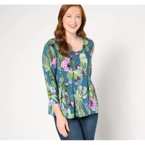 Attitudes by Renee Como Jersey Pleatastic 3/4 Sleeve Top - a world of fashionable women's clothing, including a wide selection of dresses and trendy accessories.> Hat