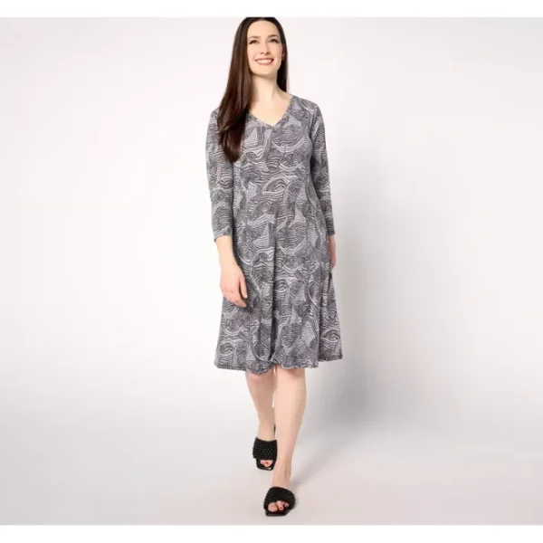 Dresses<Attitudes by Renee Petite Como Jersey 3/4 Sleeve Dress - a world of fashionable women's clothing, including a wide selection of dresses and trendy accessories.