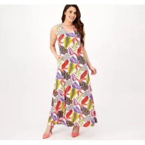 Attitudes by Renee Petite Ruched V-Neck Maxi Dress with Pockets - a world of fashionable women's clothing, including a wide selection of dresses and trendy accessories.> Hat
