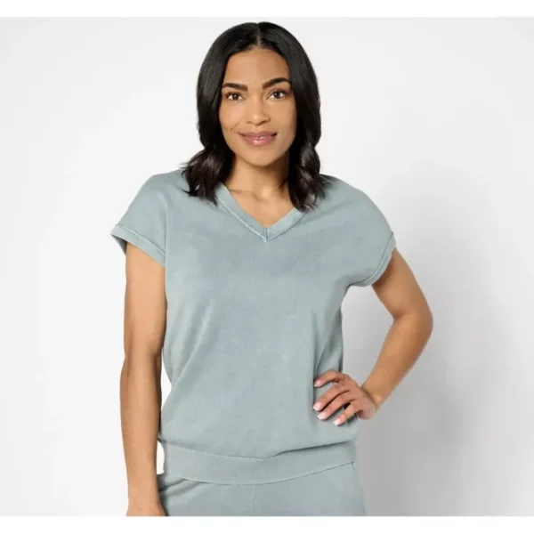 Dresses<Barefoot Dreams 100% Cotton Sunbleached Seam Vest - a world of fashionable women's clothing, including a wide selection of dresses and trendy accessories.