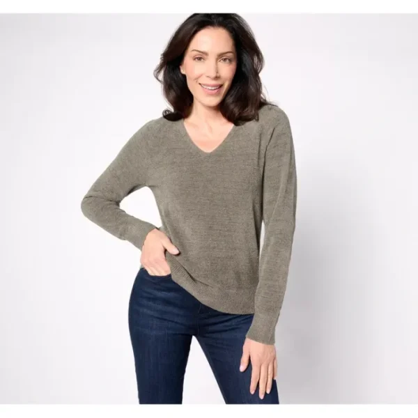 Shop All<Barefoot Dreams CozyChic Ultra Lite V-Neck Raglan Pullover - a world of fashionable women's clothing, including a wide selection of dresses and trendy accessories.