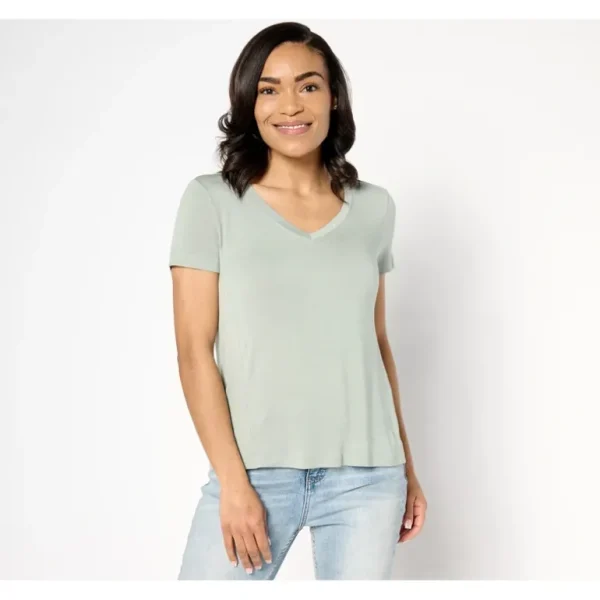 Barefoot Dreams Malibu Collection Modal Jersey V-Neck Tee - a world of fashionable women's clothing, including a wide selection of dresses and trendy accessories.> Hat
