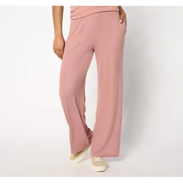 Barefoot Dreams Malibu Ultra Soft Rib Patch Pocket Pant - a world of fashionable women's clothing, including a wide selection of dresses and trendy accessories.> Hat