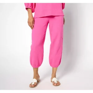 Belle Beach by Kim Gravel Petite Gauze Utility Cropped Jogger - a world of fashionable women's clothing, including a wide selection of dresses and trendy accessories.> Hat