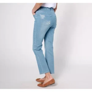 Belle by Kim Gravel Petite Denim Garden Ankle Jean - a world of fashionable women's clothing, including a wide selection of dresses and trendy accessories.> Hat