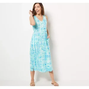 Dresses<Belle by Kim Gravel Regular Slub Knit Maxi Dress with Pockets - a world of fashionable women's clothing, including a wide selection of dresses and trendy accessories.