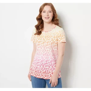 Belle by Kim Gravel Slub Knit Ombre Animal T-Shirt - a world of fashionable women's clothing, including a wide selection of dresses and trendy accessories.> Hat