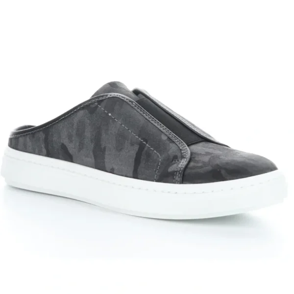 Bos. Co. Camo Suede/Elastic Mules Rodos-C - a world of fashionable women's clothing, including a wide selection of dresses and trendy accessories.> Hat