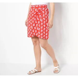 Candace Cameron Bure Petite Printed Wrap Skort - a world of fashionable women's clothing, including a wide selection of dresses and trendy accessories.> Hat
