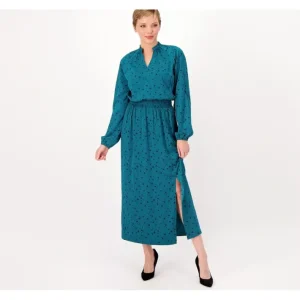 Dresses<Candace Cameron Bure Petite Star Print Maxi Dress - a world of fashionable women's clothing, including a wide selection of dresses and trendy accessories.