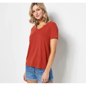 Candace Cameron Bure Split Neck Tee - a world of fashionable women's clothing, including a wide selection of dresses and trendy accessories.> Hat