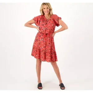 Dresses<Canyon Retreat Petite Flutter Sleeve Dress - a world of fashionable women's clothing, including a wide selection of dresses and trendy accessories.