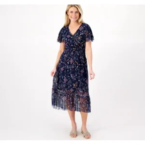 Dresses<Canyon Retreat Petite Mesh V-Neck Flutter Sleeve Dress - a world of fashionable women's clothing, including a wide selection of dresses and trendy accessories.