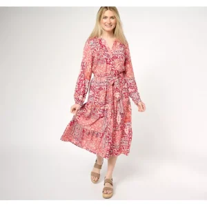Dresses<Canyon Retreat Printed Tiered Midi Dress - a world of fashionable women's clothing, including a wide selection of dresses and trendy accessories.