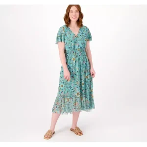 Dresses<Canyon Retreat Regular Mesh V-Neck Flutter Sleeve Dress - a world of fashionable women's clothing, including a wide selection of dresses and trendy accessories.