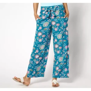 Fashion<Canyon Retreat Tie-Waist Flowy Cropped Pant - a world of fashionable women's clothing, including a wide selection of dresses and trendy accessories.