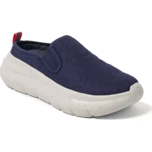 Dearfoams Lightweight All Day Comfort Clog - Fi ndley - a world of fashionable women's clothing, including a wide selection of dresses and trendy accessories.> Hat