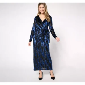 Dennis Basso Regular Stretch Burnout Evening Gown - a world of fashionable women's clothing, including a wide selection of dresses and trendy accessories.> Coats