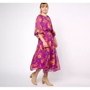 Dresses<Destination 365 Regular Chiffon Clipped Dot Maxi Dress - a world of fashionable women's clothing, including a wide selection of dresses and trendy accessories.