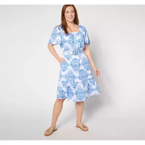 Dresses<Destination 365 Regular Printed Flutter Sleeve Self Belted Dress - a world of fashionable women's clothing, including a wide selection of dresses and trendy accessories.