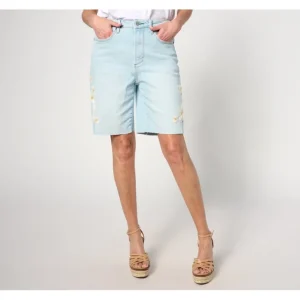 Driftwood Jeans Bermuda 9" Embroidered Short - Daisy - a world of fashionable women's clothing, including a wide selection of dresses and trendy accessories.> Hat