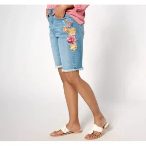 Driftwood Jeans Bermuda 9" Embroidered Short - Portofino - a world of fashionable women's clothing, including a wide selection of dresses and trendy accessories.> Hat