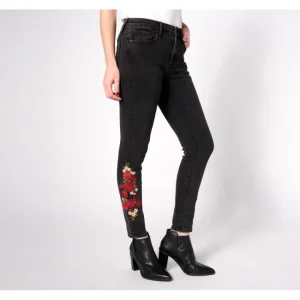 Fashion<Driftwood Jeans Jackie Skinny Jean - Lovers Lane - a world of fashionable women's clothing, including a wide selection of dresses and trendy accessories.