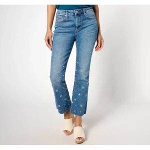 Driftwood Jeans Roxy Embroidered Kick Flare Jean - Prairie - a world of fashionable women's clothing, including a wide selection of dresses and trendy accessories.> Hat