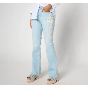 Driftwood Jeans Wyatt Embroidered Flare - Daisy - a world of fashionable women's clothing, including a wide selection of dresses and trendy accessories.> Hat