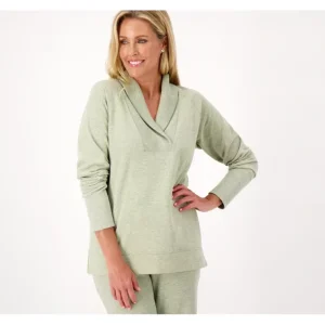 Encore by Idina Menzel Shawl Collar Raglan Fleece Pullover - a world of fashionable women's clothing, including a wide selection of dresses and trendy accessories.> Hat