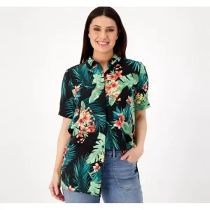 Girl with Curves Regular Woven Crepe Tunic - a world of fashionable women's clothing, including a wide selection of dresses and trendy accessories.> Hat
