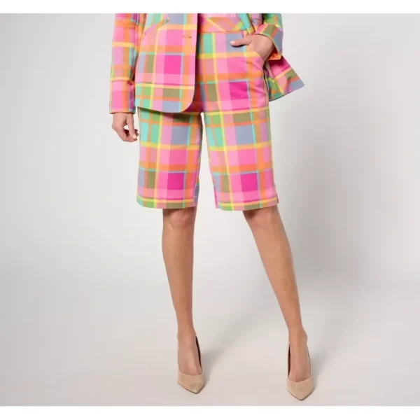 Isaac Mizrahi Live! Petite 24/7 Stretch Plaid Bermuda Shorts - a world of fashionable women's clothing, including a wide selection of dresses and trendy accessories.> Hat