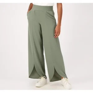 Isaac Mizrahi Live! Petite Pebble Knit Wide Leg Pants - a world of fashionable women's clothing, including a wide selection of dresses and trendy accessories.> Hat