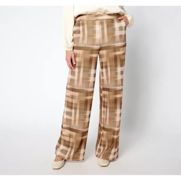 Isaac Mizrahi Live! Petite Printed Scuba Crepe Wide Leg Pants - a world of fashionable women's clothing, including a wide selection of dresses and trendy accessories.> Hat