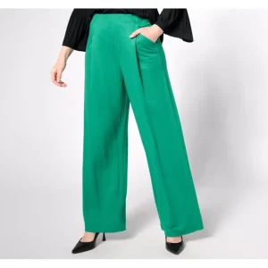 Isaac Mizrahi Live! Petite Stretch Twill Pull On Trouser - a world of fashionable women's clothing, including a wide selection of dresses and trendy accessories.> Hat