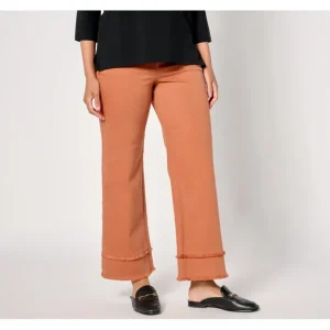 Isaac Mizrahi Live! Petite True Denim Pull On Wide Leg Jeans - a world of fashionable women's clothing, including a wide selection of dresses and trendy accessories.> Hat