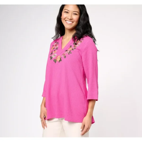 Isaac Mizrahi Live! Regular Embroidered Gauze Tunic - a world of fashionable women's clothing, including a wide selection of dresses and trendy accessories.> Hat