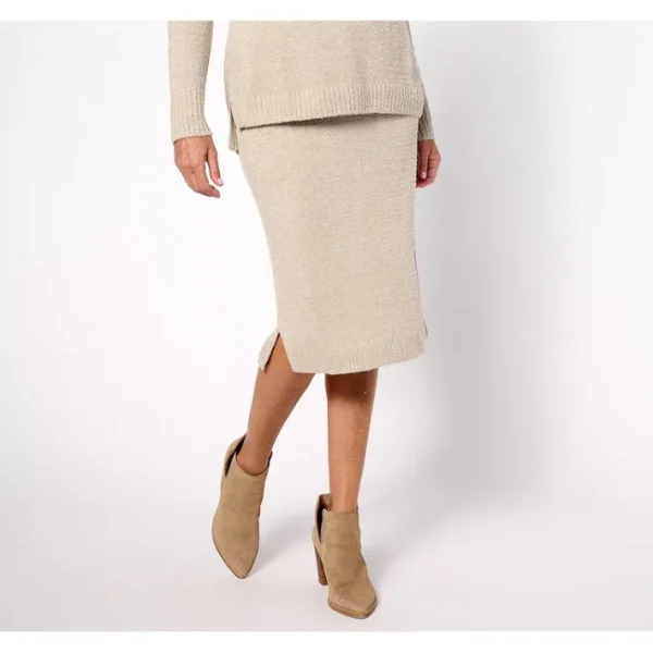 Dresses<Isaac Mizrahi Live! Regular Soho Cozy Novelty Yarn Skirt - a world of fashionable women's clothing, including a wide selection of dresses and trendy accessories.