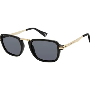 Prive Revaux The City Sunglasses - a world of fashionable women's clothing, including a wide selection of dresses and trendy accessories.> Coats