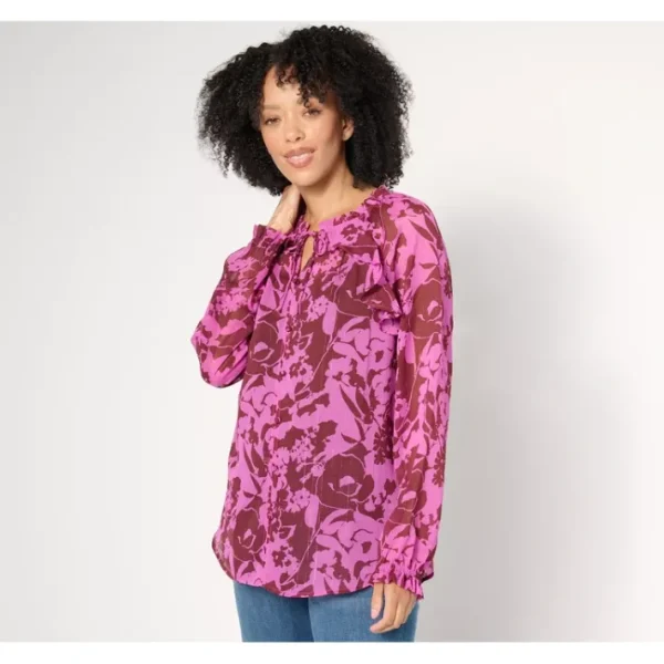 Fashion<Signature Raglan Sleeve Ruffle Detail Printed Top - a world of fashionable women's clothing, including a wide selection of dresses and trendy accessories.
