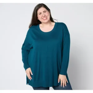 Signature Scoop Neck Long Sleeve Tunic Sweater - a world of fashionable women's clothing, including a wide selection of dresses and trendy accessories.> Dresses