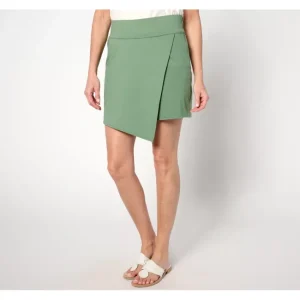 Fashion<Studio Park x Alberti Popaj Women's Beach to Street Skort - a world of fashionable women's clothing, including a wide selection of dresses and trendy accessories.