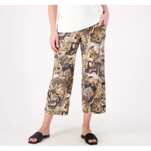 Fashion<Susan Graver Petite Printed Liquid Knit Pull-On Crop Pants - a world of fashionable women's clothing, including a wide selection of dresses and trendy accessories.